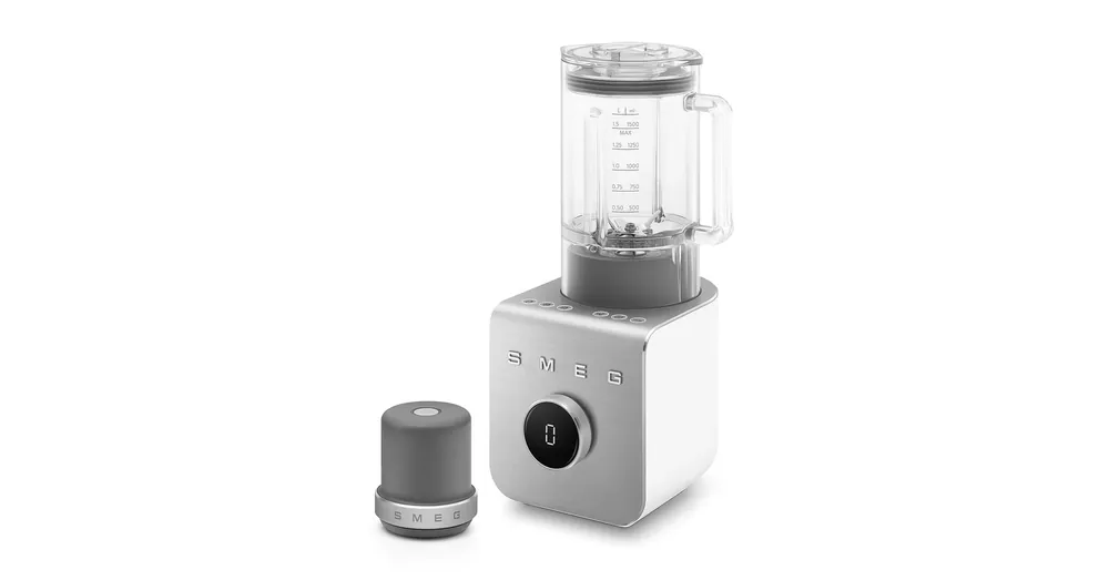 Kihagyhatatlan ajánlat SMEG NAGY TELJESÍTMÉNYŰ TURMIXGÉP, Collezione design, vákuumszivattyú alaptartozék, matt fehér