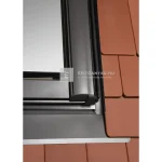 Roto Designo EDR 74x140 cm-es burkolókeret hőszigetelt ablakhoz, sík tetőfedő anyaghoz Gyors kiszállítás