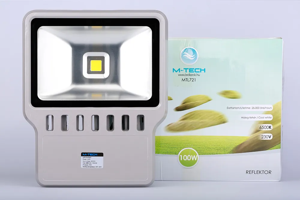 M-Tech 100W 9000lm, 230V, IP65, 6500K, hideg fehér reflektor MTL721M-tech Kedvezményes ár