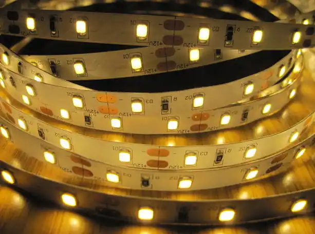 Expressz kézbesítés Pannonled Ledszalag 2835 60LED/m WW IP20, 300 Lm melegfehér (7042) 5 méterPannonled